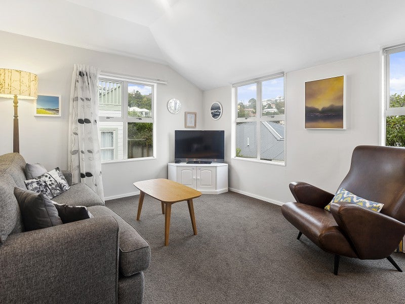 6/25 Mana Street, Vogeltown, Wellington - Carousel 2
