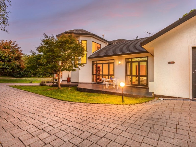 11 Conifer Court, Raumati Beach, Paraparaumu - Carousel 2
