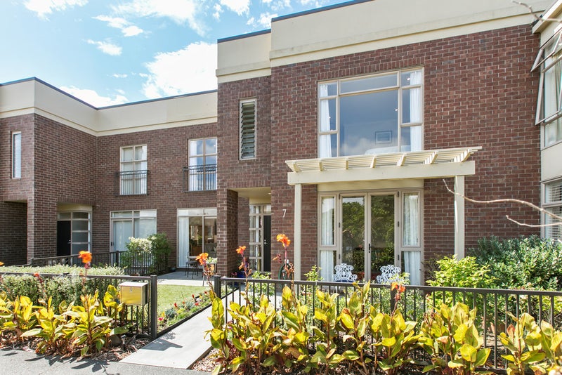 7 Guard Crescent, Stonefields, Auckland - Carousel 1