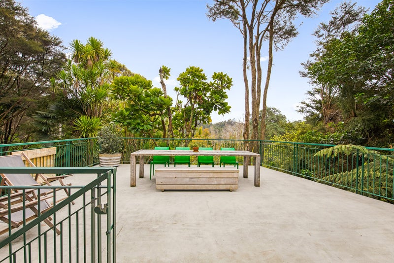 722 West Coast Road, Oratia, Auckland - Carousel 2