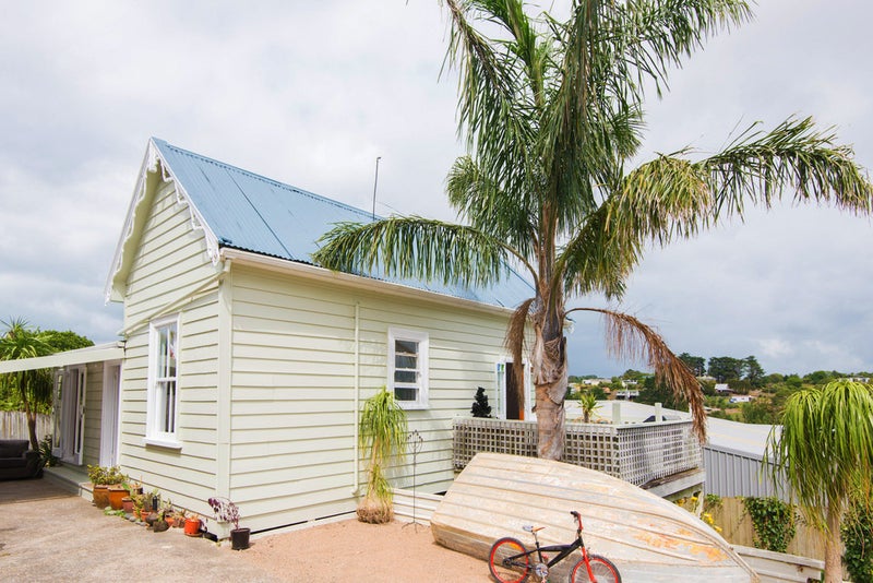 6A Erua Road, Ostend, Waiheke Island - Carousel 1