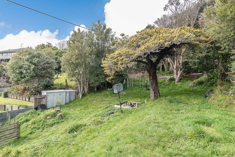 36 Champion Street, Ranui, Porirua - Carousel 2