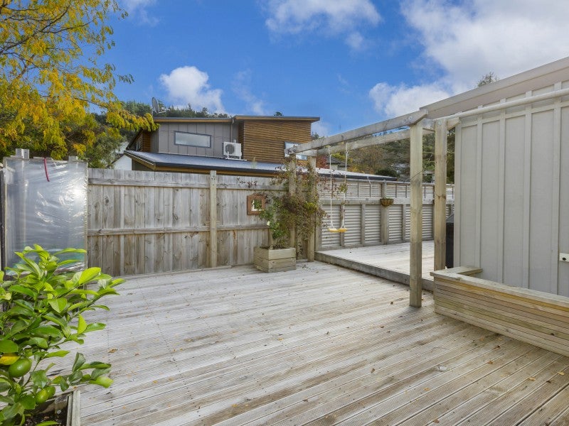 64 Pinehaven Road, Pinehaven, Upper Hutt - Carousel 13