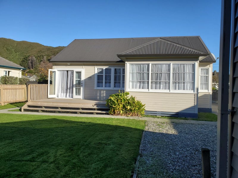 9 Rumgay Street, Fairfield, Lower Hutt - Carousel 1