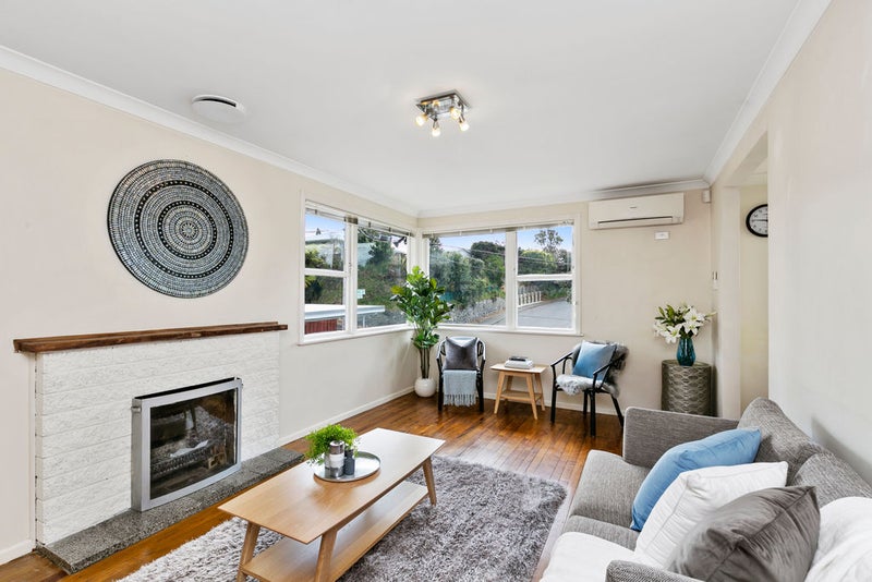 62 Catherine Crescent, Paparangi, Wellington - Carousel 2