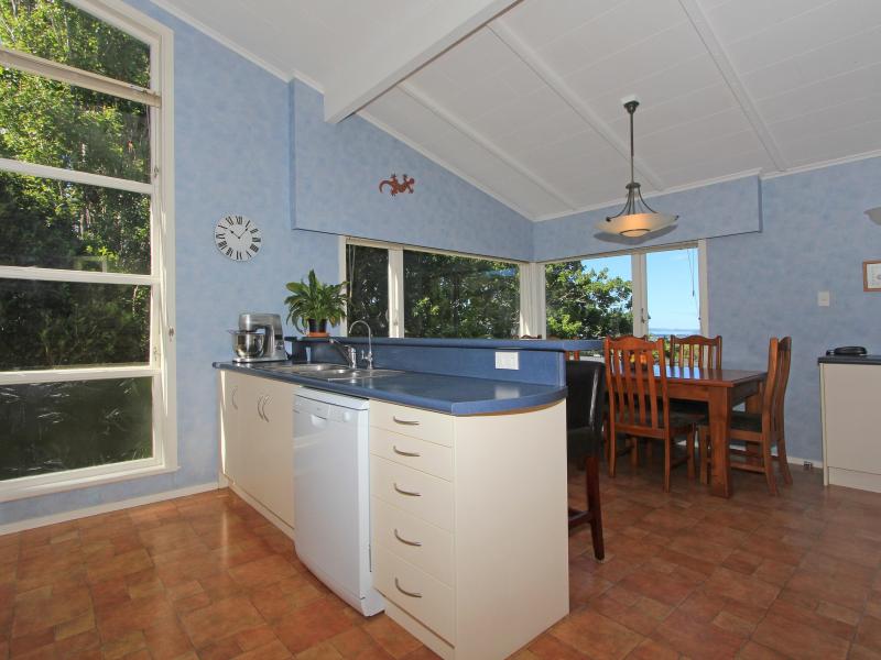 25 Major Drive, Kelson, Lower Hutt - Carousel 19