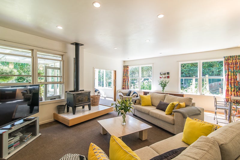 15 Churchill Drive, Wilton, Wellington - Carousel 2