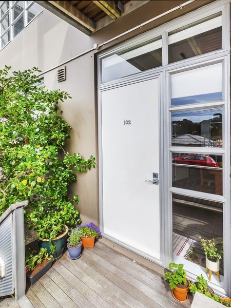 102/20 Hanson Street, Mount Cook, Wellington - Carousel 1