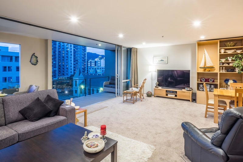 A63/10 Ebor Street, Te Aro, Wellington - Carousel 2