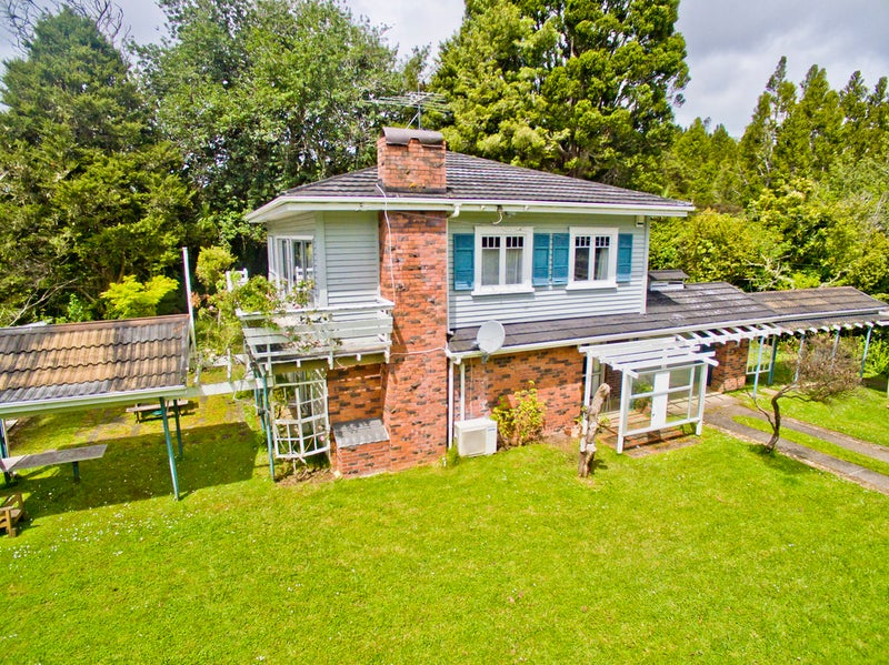 130 Shaw Road, Oratia, Auckland - Carousel 2