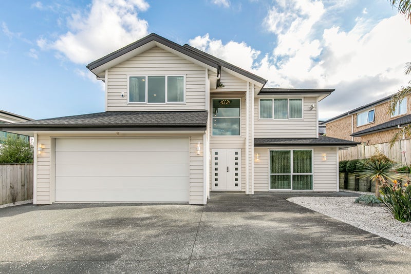 15 Syrah Crescent, Ranui, Auckland - Carousel 2