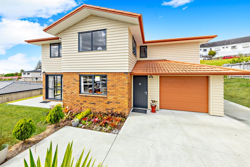 29 Denver Avenue, Sunnyvale, Auckland - Carousel 1