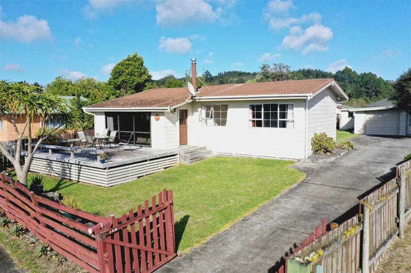 8 Bonnie Brae Road, Meadowbank, Auckland - Carousel 1