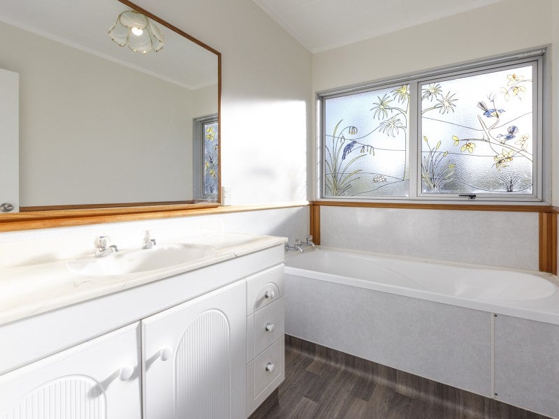 641 Kelvin Grove Road, Kelvin Grove, Palmerston North - Carousel 26