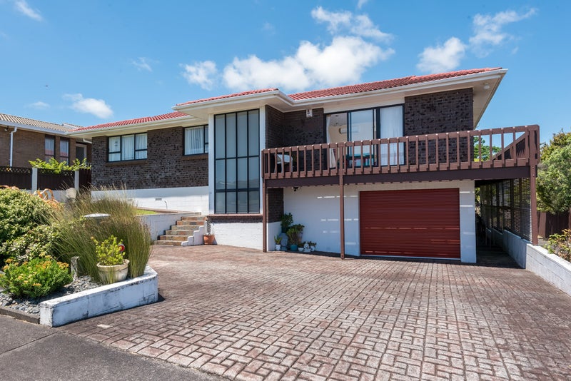 14 Gwenand Place, Botany Downs, Auckland - Carousel 2