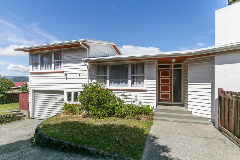 148 Dowse Drive, Maungaraki, Lower Hutt - Carousel 1