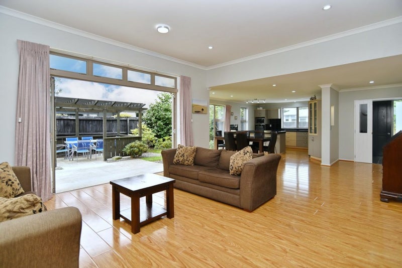 23 Papaumu Green, Parklands, Christchurch - Carousel 2