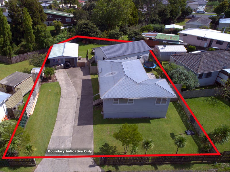 11 Zodiac Street, Henderson, Auckland - Carousel 1