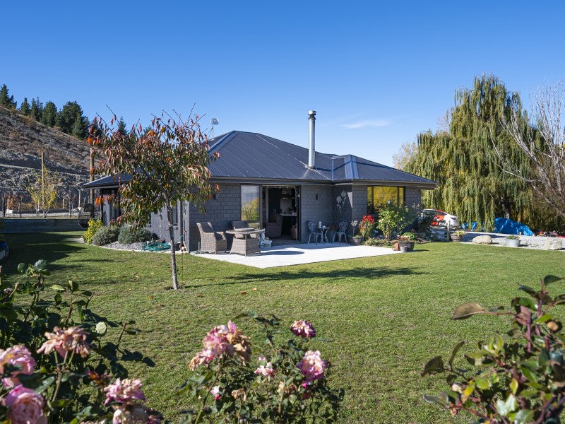 369 Dunstan Road, Alexandra, Alexandra - Carousel 1