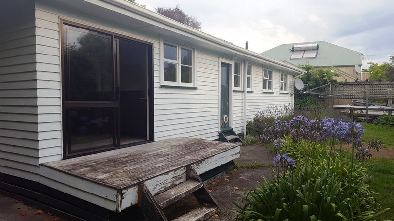 2/18 Arrowsmith Avenue, Waipahihi, Taupō - Carousel 12