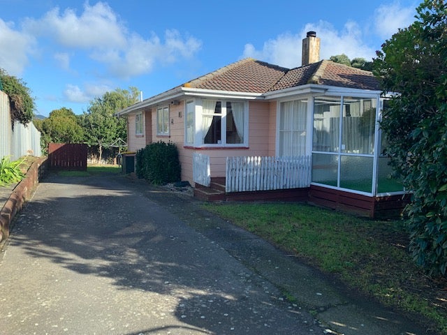 375 Warspite Avenue, Waitangirua, Porirua - Carousel 1