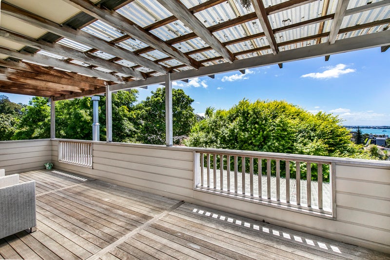18 Paerimu Street, Orakei, Auckland - Carousel 23