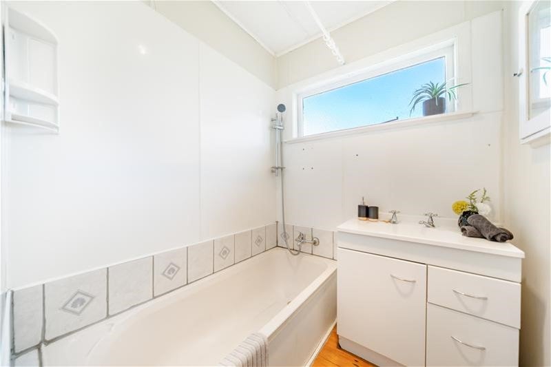 35 Bull Avenue, Wainuiomata, Lower Hutt - Carousel 21