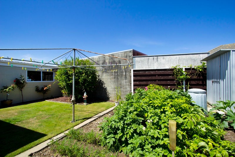 12 Holyoake Crescent, Avalon, Lower Hutt - Carousel 20