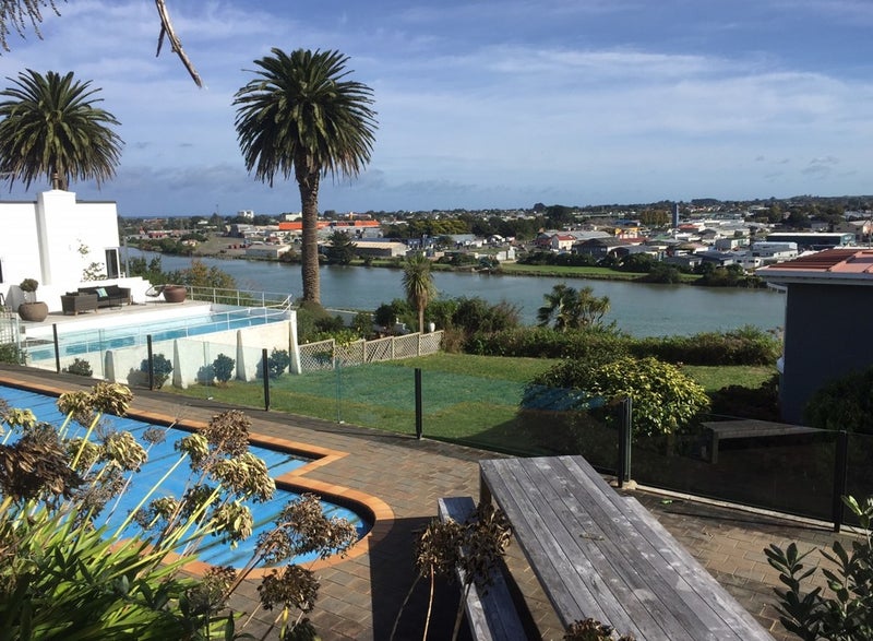 72A Hipango Terrace, Durie Hill, Whanganui - Carousel 1