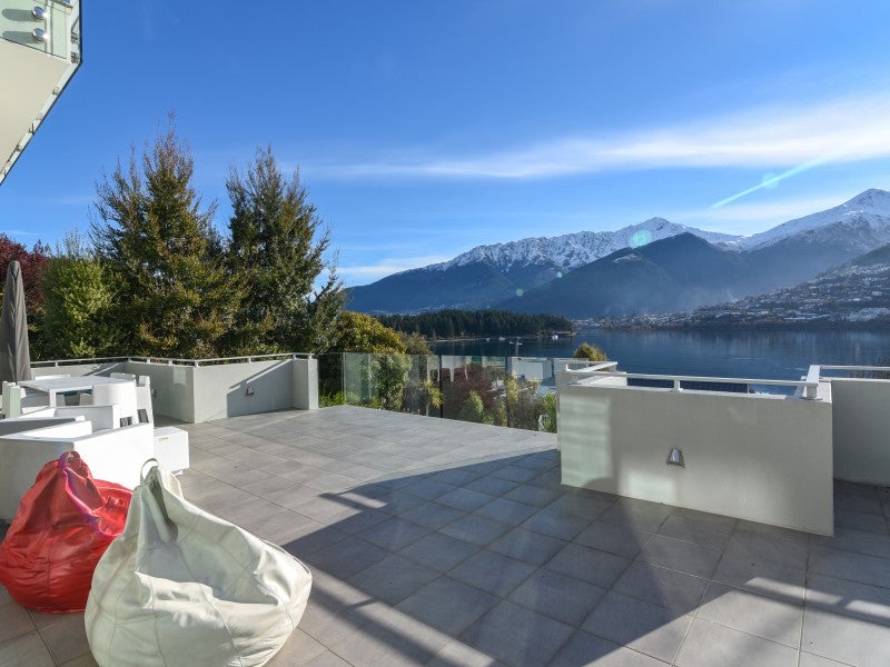 618 Peninsula Road, Kelvin Heights, Queenstown - Carousel 26