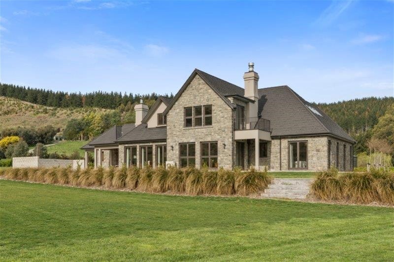 1/97 Holmes Road, Christchurch - Carousel 1