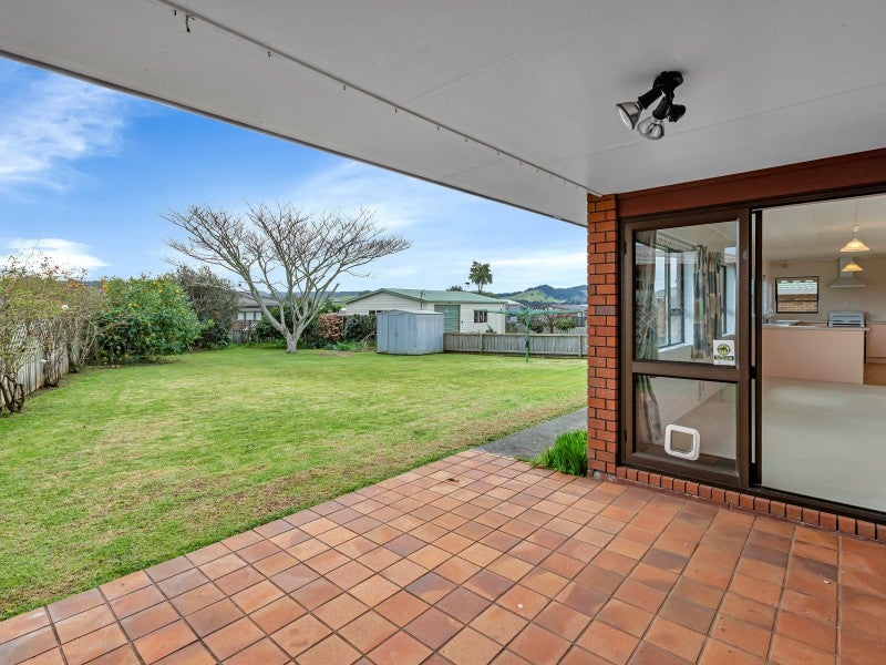 1 Elm Place, Tikipunga, Whangarei - Carousel 2