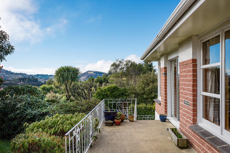 26 Pioneer Crescent, Helensburgh, Dunedin - Carousel 2