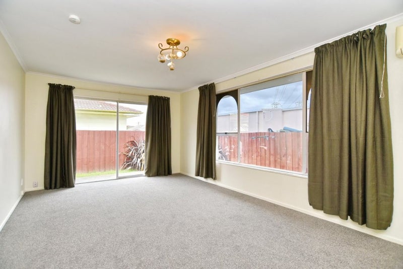 4/58 Epsom Road, Sockburn, Christchurch - Carousel 2