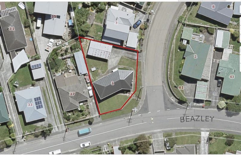 1 Cara Crescent, Paparangi, Wellington - Carousel 20