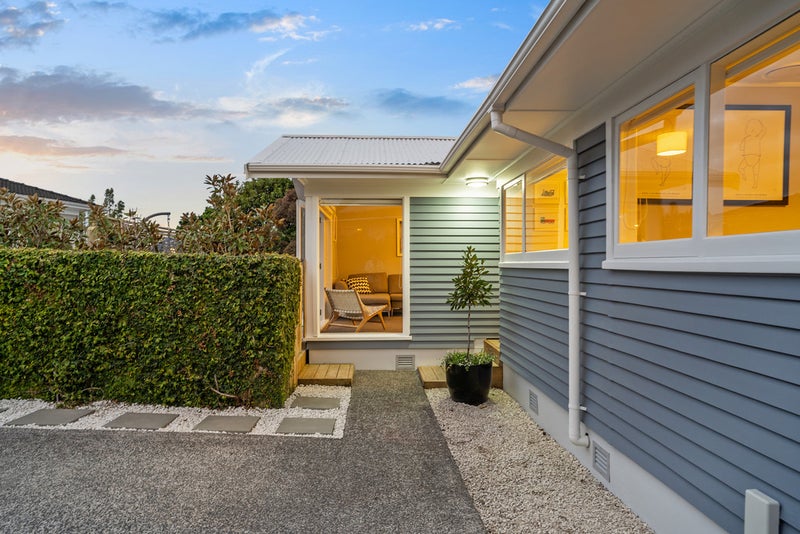 22 Abraham Place, Saint Johns, Auckland - Carousel 2