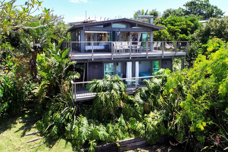 16 Waikare Road, Oneroa, Waiheke Island - Carousel 16