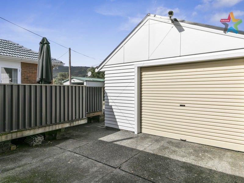 28 Hewer Crescent, Naenae, Lower Hutt - Carousel 17