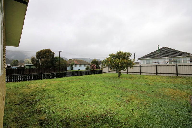 11 Gordon Street, Kawerau - Carousel 17
