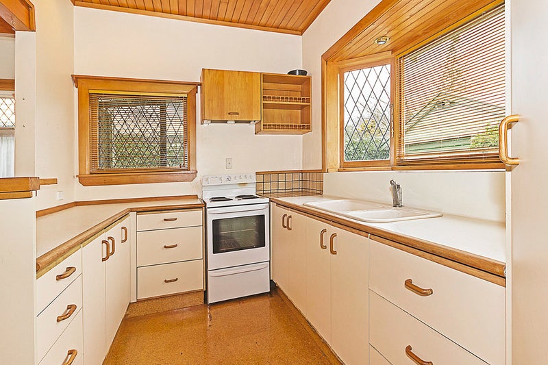 25 Miro Street, Takaro, Palmerston North - Carousel 2