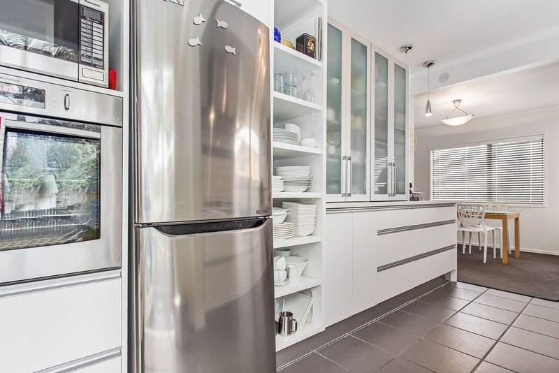 2/66 Alford Street, Waterview, Auckland - Carousel 2