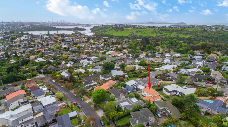 12A Appleyard Crescent, Meadowbank, Auckland - Carousel 2