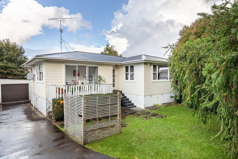 22 Howard Hunter Avenue, Saint Johns, Auckland - Carousel 1