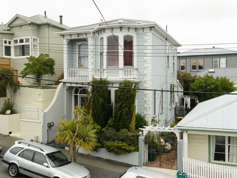 37 Hall Street, Newtown, Wellington - Carousel 1