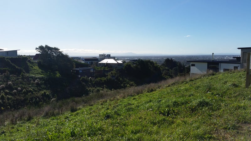 7 Caldberg Close, Westmorland, Christchurch - Carousel 2