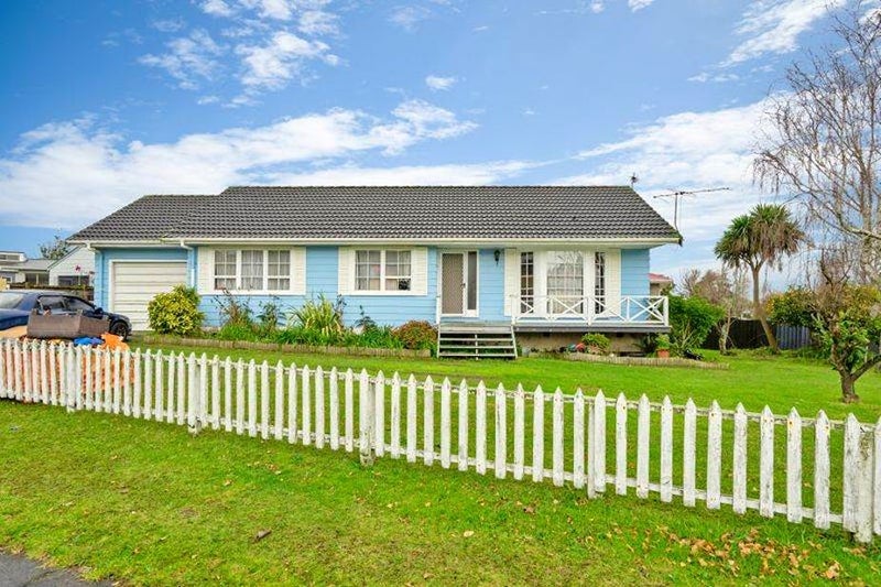 1 Iris Place, Clendon Park, Auckland - Carousel 2