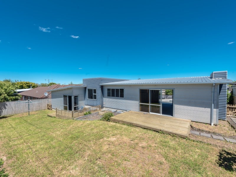 23 Wiltshire Drive, Huntington, Hamilton - Carousel 1