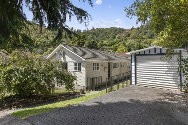 104 Kamahi Street, Stokes Valley, Lower Hutt - Carousel 2