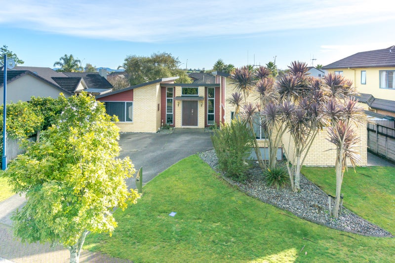 4 Nielsen Gardens, Rototuna, Hamilton - Carousel 1