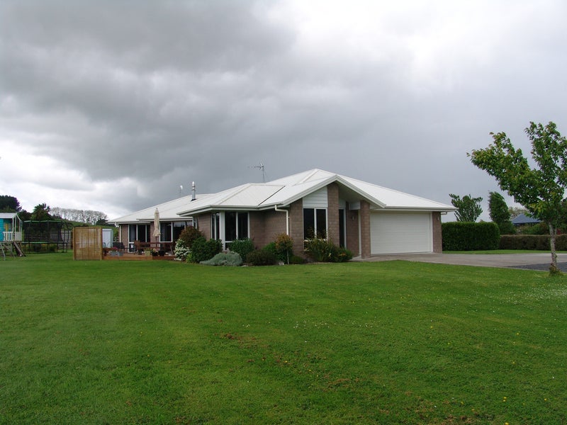 196F Inglefield Street, Pirongia, Te Awamutu - Carousel 1